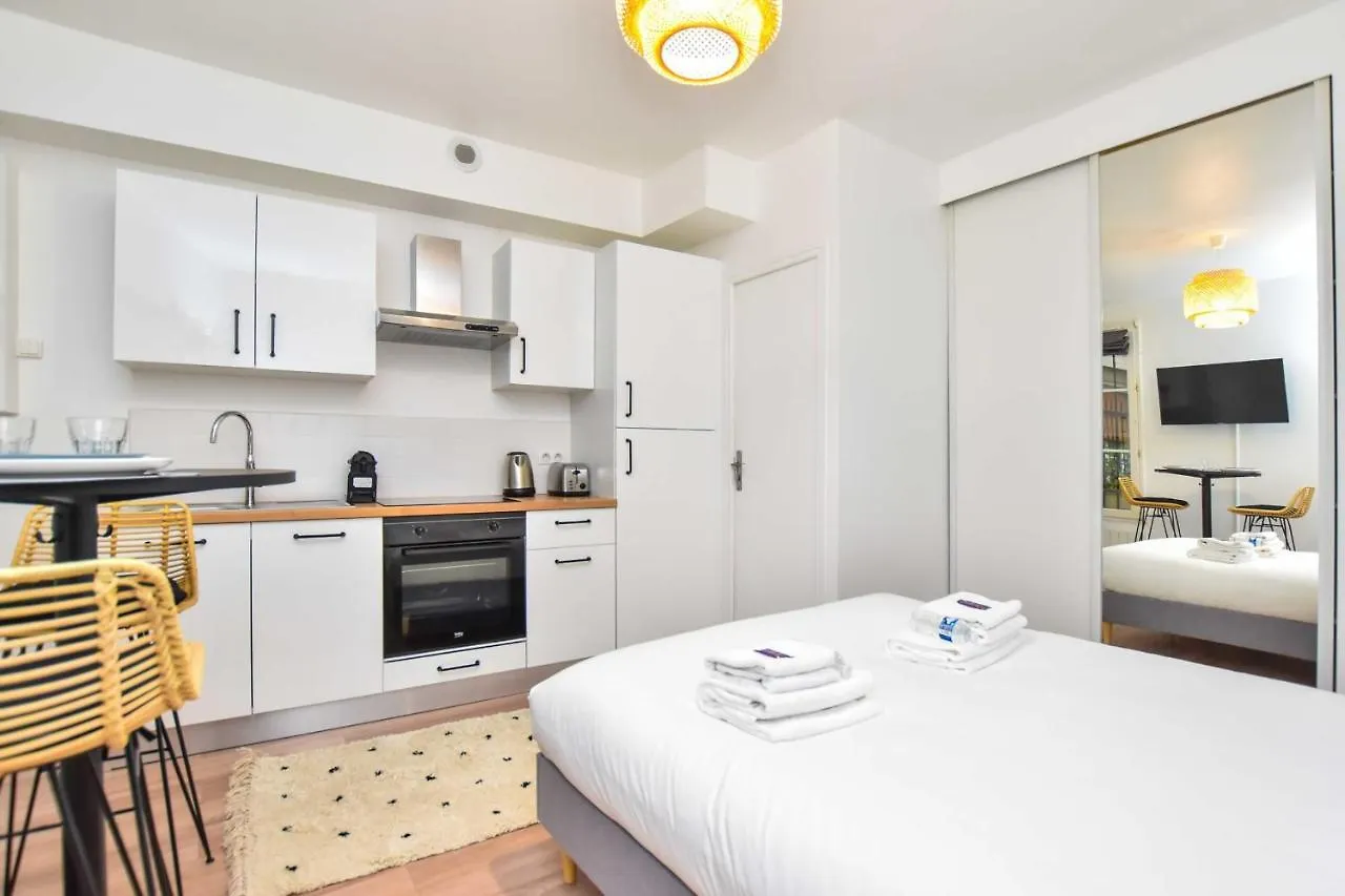 Cmg- Lafayette - Gare De L'Est Apartment Paris 0*,  France